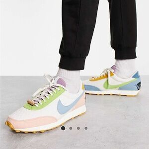 Nike Daybreak SE Next sneakers in sail/ multi - WHITE